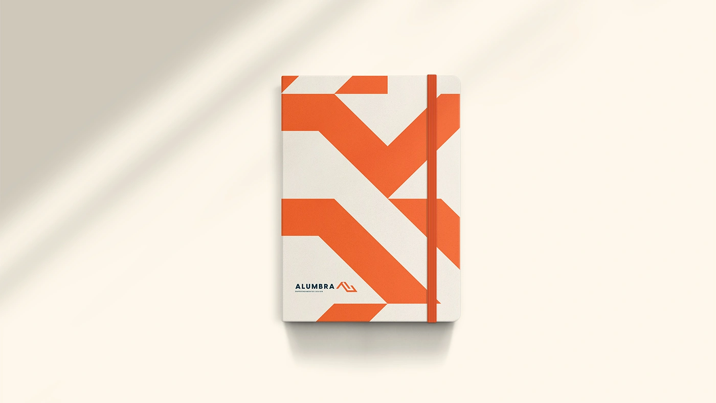 Caderno Personalizado com a Identidade da Campanha Alumbra